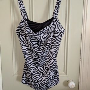 Junior's Glo dressy tank